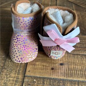 UGG Baby Booties - Jesse Bow II Spots 02/03 brand new